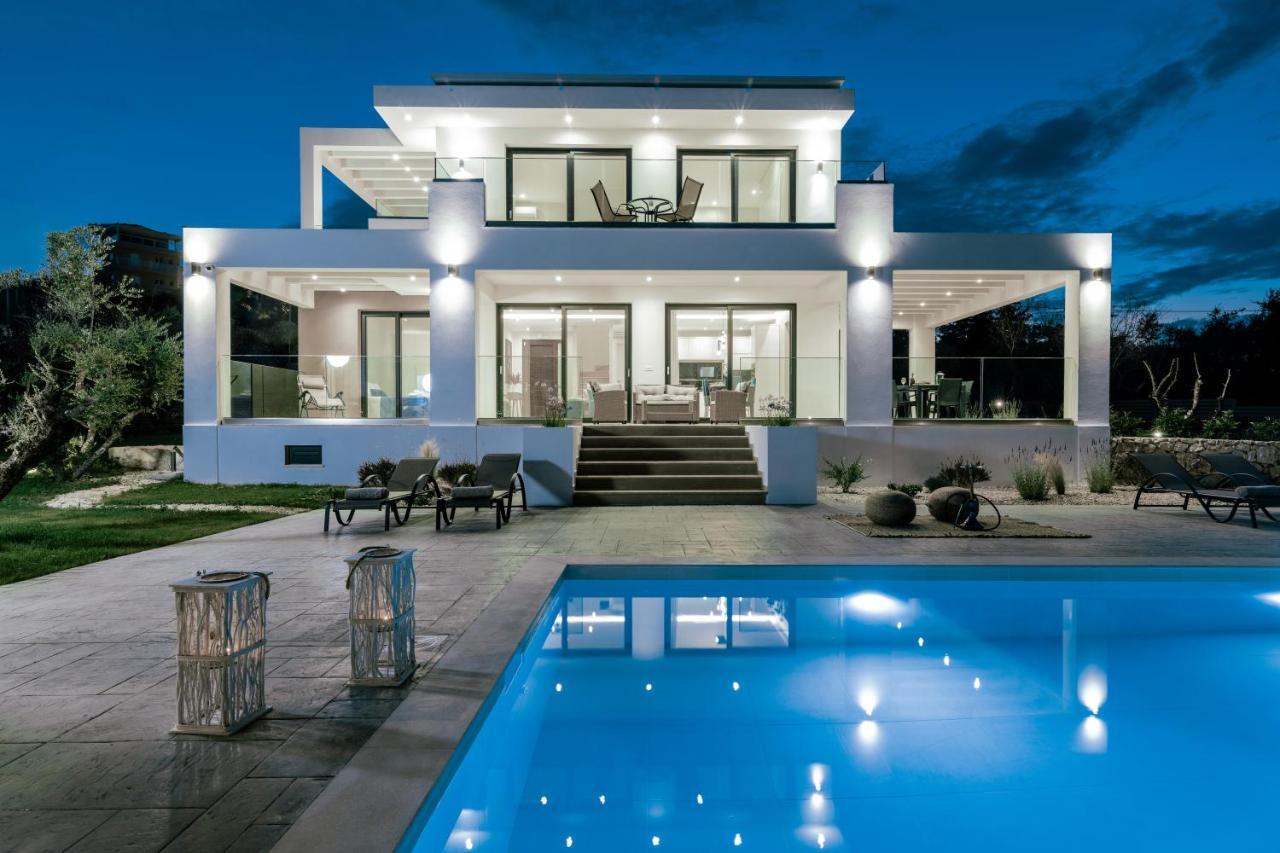 Valentino Luxury Villa Plános Eksteriør bilde